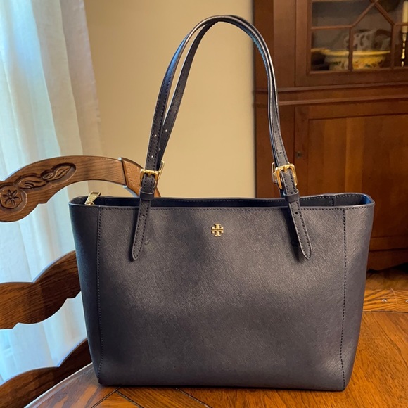 Tory Burch Handbags - Navy Blue TORY BURCH York Saffiano Buckle Tote EUC